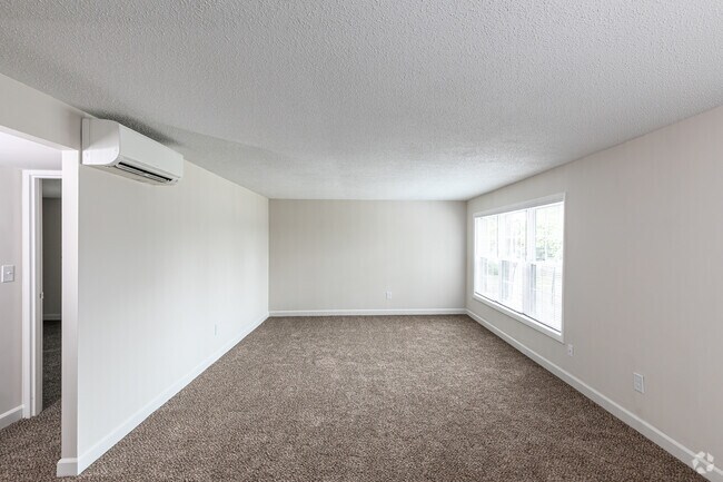 1 dormitorio, 1 baño (630 pies cuadrados) - Sala de estar - Robert Treat Apartments