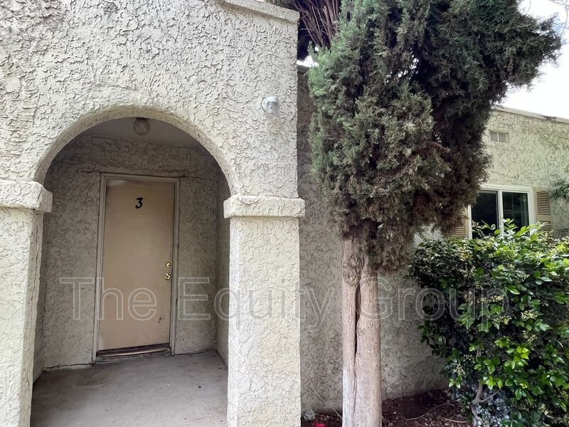 266 W Belleview Ave Unit 3, Porterville, CA 93257 Condo for Rent in