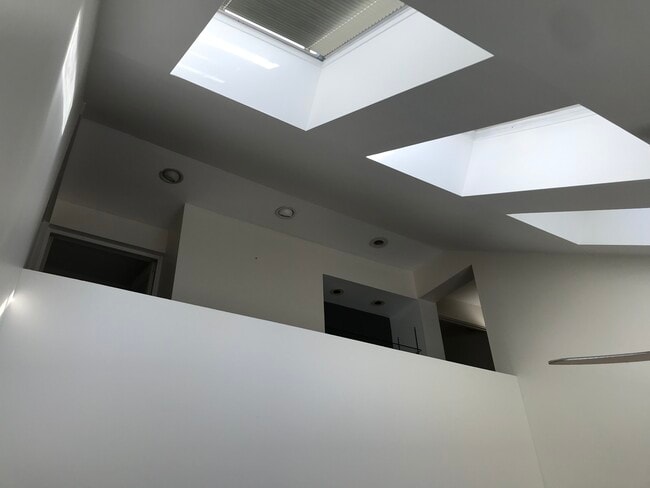 Loft to bedrooms - 99 Woodlawn Ave