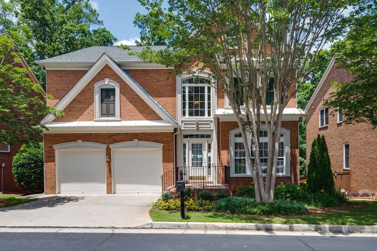 Primary Photo - 2138 Wrights Mill Cir NE