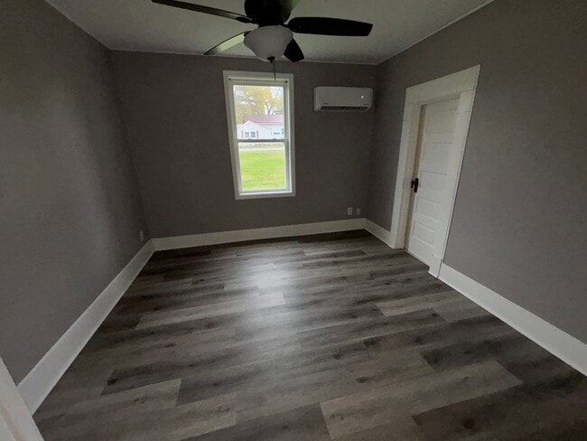 Foto del edificio - 403 N Monroe St