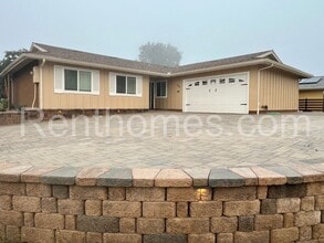 Building Photo - 4544 Jutland Dr