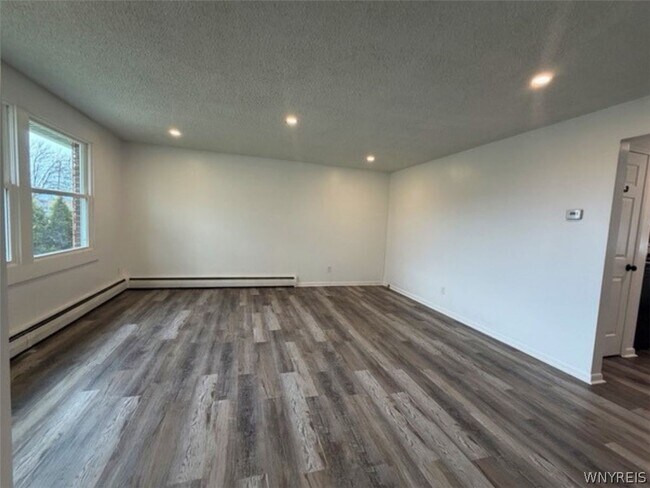 Foto del edificio - 4849 N Bailey Ave