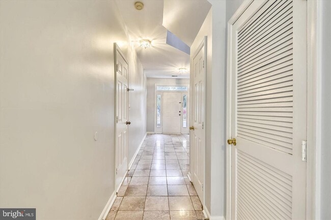 Building Photo - 2448 Sugar Mill Way