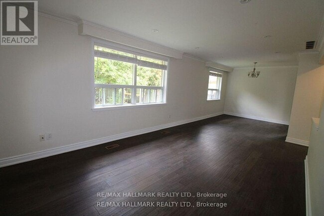 Building Photo - 389 Allgood St