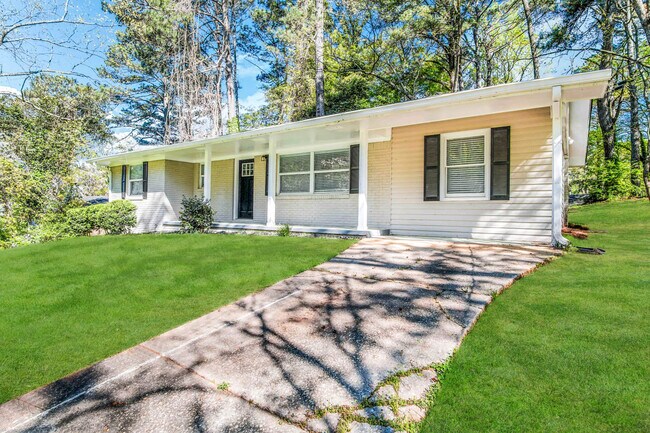 Building Photo - 5449 Rock Springs Rd
