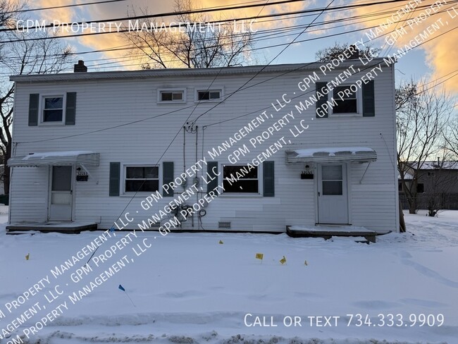 Photo - 32155 Genessee St Apartment