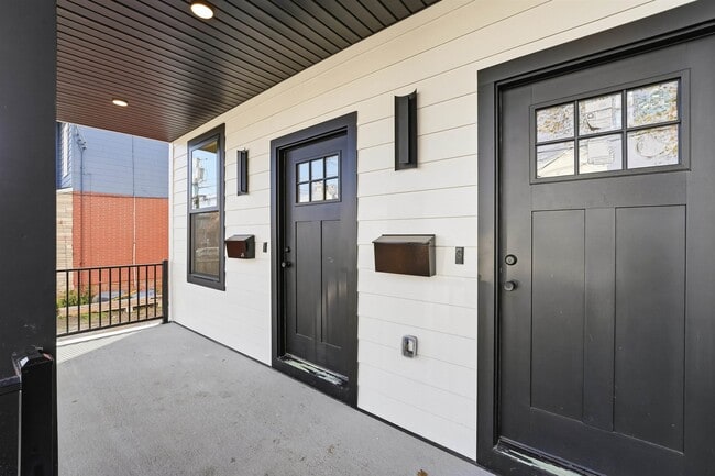 Foto del edificio - 25 Lembeck Ave