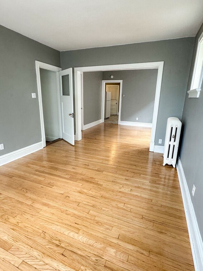 4992 Mardel Ave Unit 4994A Mardel, St. Louis, MO 63109 Room for Rent