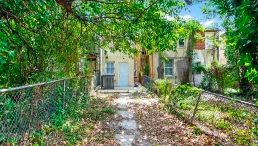 Foto del edificio - 1346 N Carey St