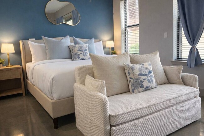 Foto del edificio - 800 Lake Carolyn Pkwy