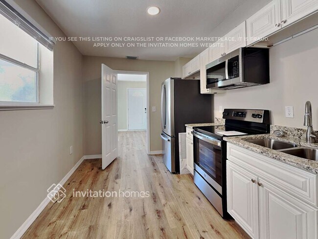 Foto del edificio - 2545 17th Ave S