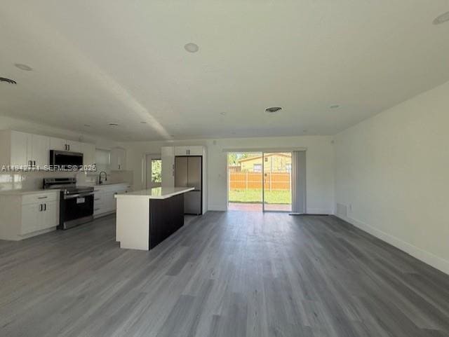 Building Photo - 275 NE 173rd St