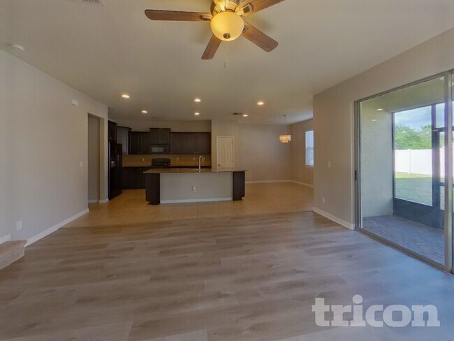 Foto del edificio - 1517 Gadsden Point Pl