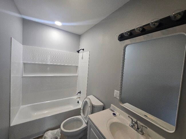 Building Photo - 449 Durbin St