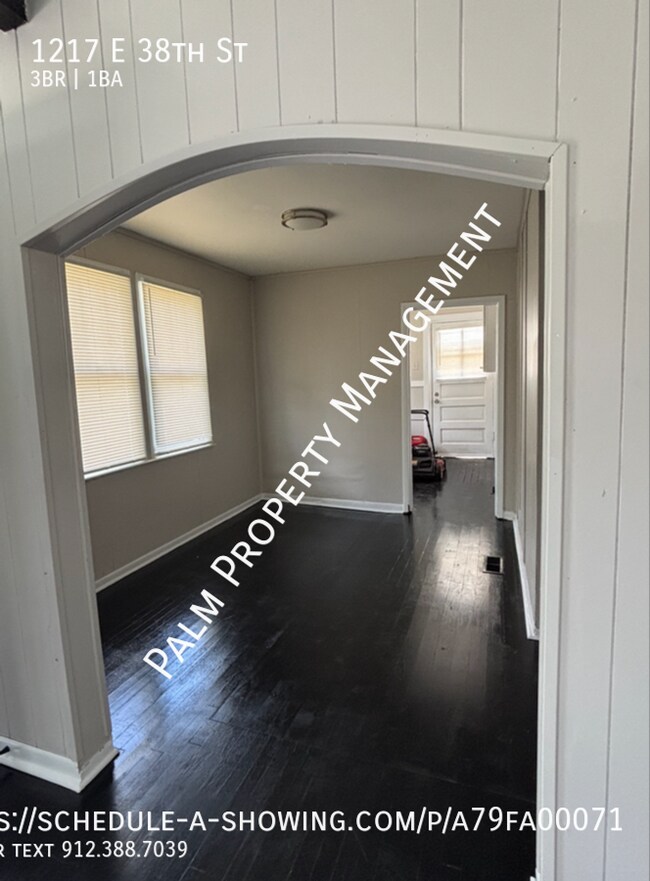 Foto del edificio - 1217 E 38th St