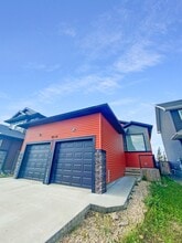Building Photo - 8626-86288 88 St