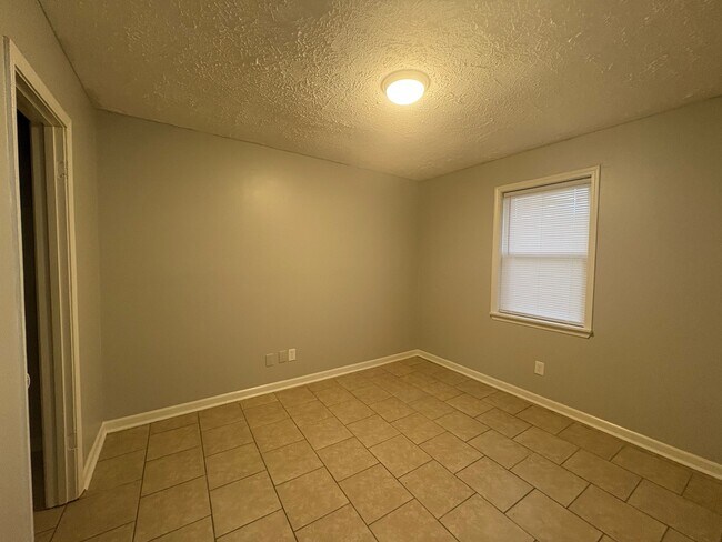 Foto del edificio - 11 Susan Cv