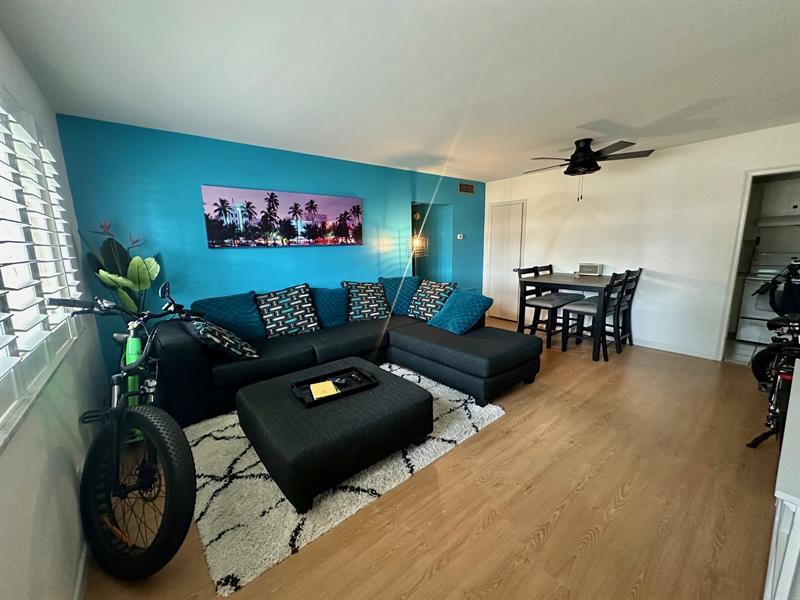 Foto principal - 1821 NE 62nd St