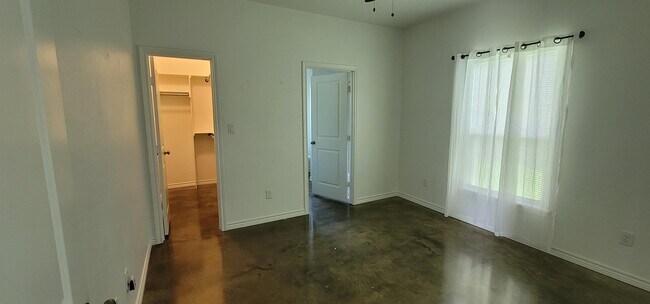 Building Photo - 6189 County Rd 1143