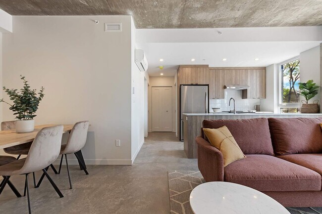 Photo du bâtiment - 2449 Ch Athlone