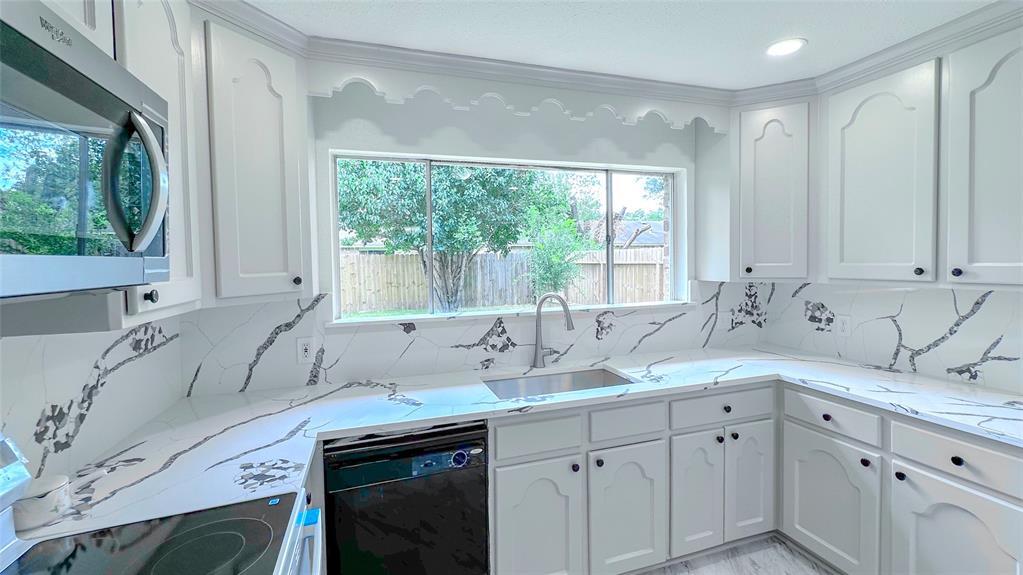 Primary Photo - 7403 Breccia Dr
