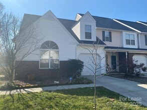 Building Photo - 9325 Timothy Ct