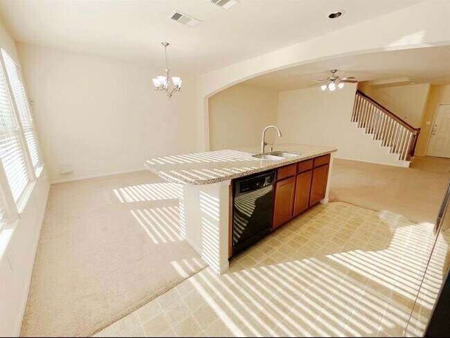 Foto del edificio - 8318 Greys Ln