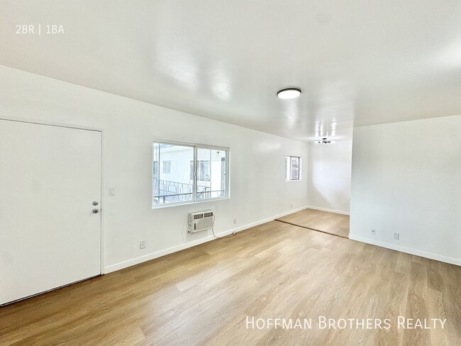 Foto del edificio - 252 W Elm Ave