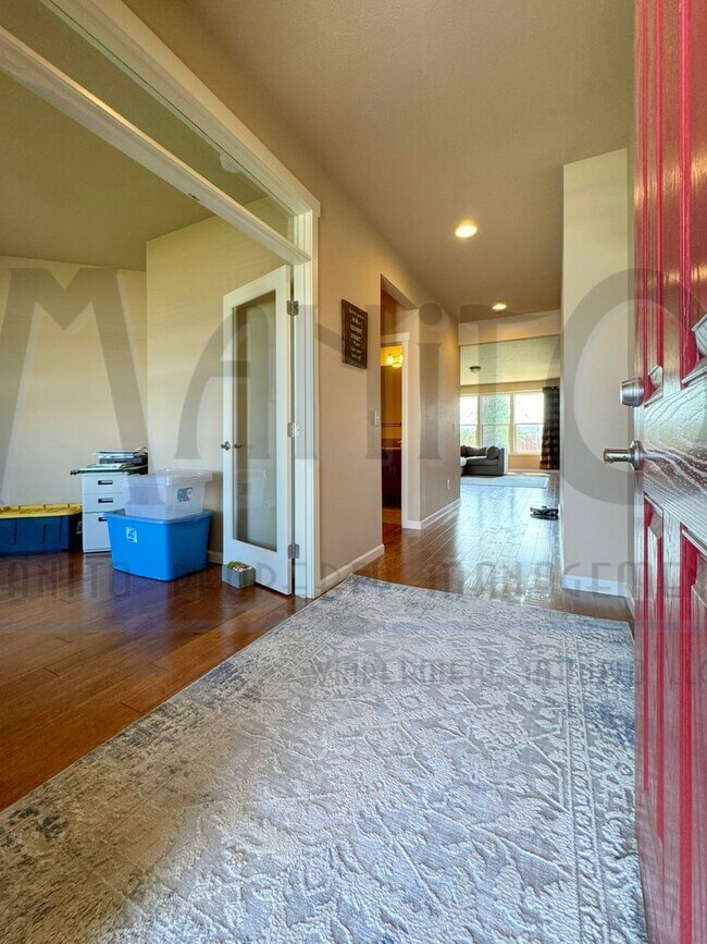 Building Photo - Immaculate Cheney Rancher Home