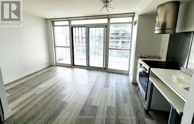 Building Photo - 38-1038 Dan Leckie Way