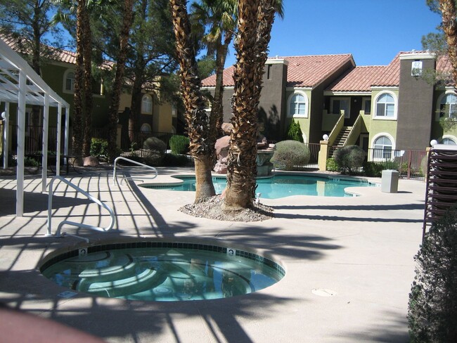 Foto del edificio - Condo - Spring Valley - 2 Bedrooms, 1 Bath...