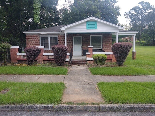 Street View - 413 S Bainbridge St