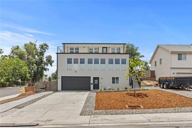 Foto del edificio - 1400 W Alaska Pl