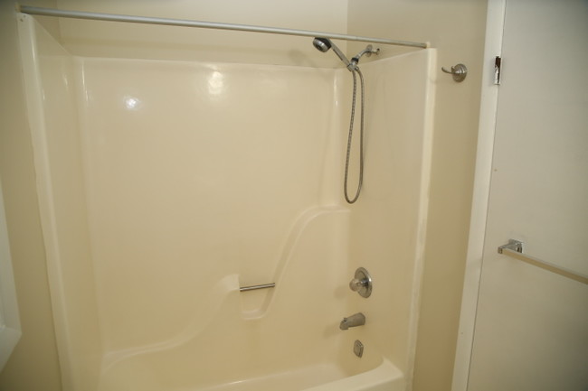 Building Photo - 4819 Ponderosa Dr