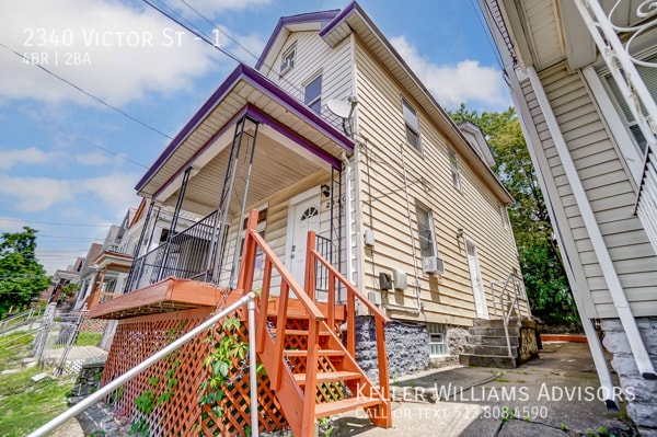 Foto del edificio - 2340 Victor St