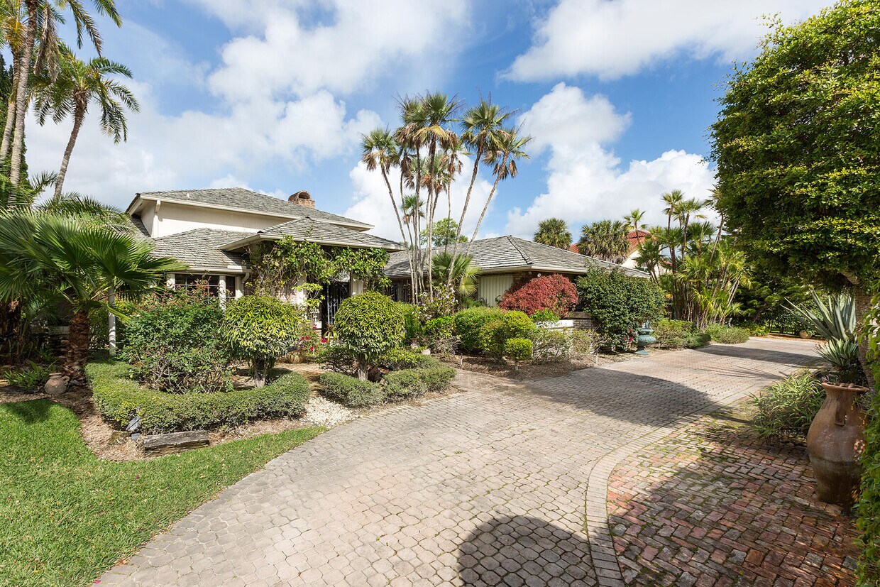 Foto principal - 11839 Maidstone Dr