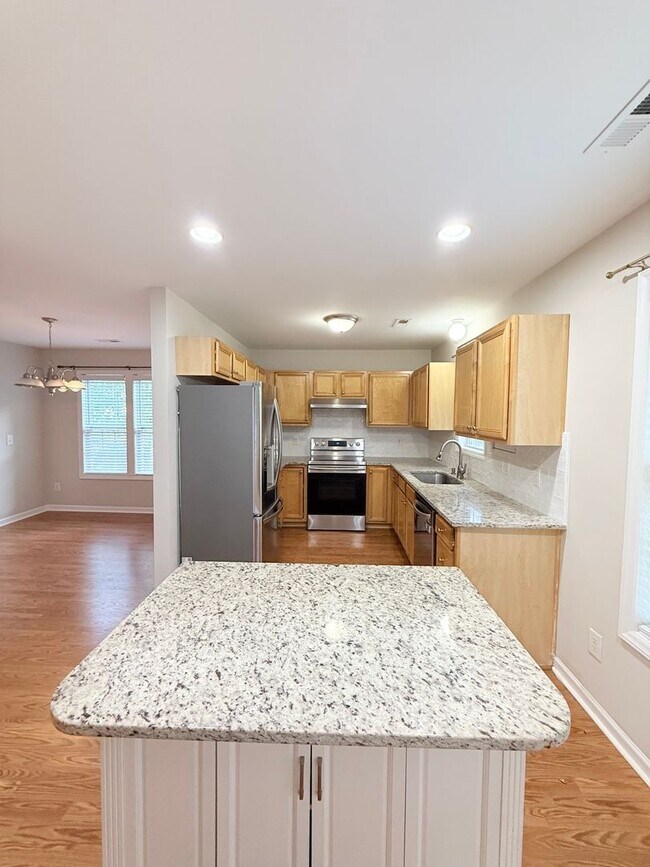 Building Photo - 301 Saranac Ridge Dr