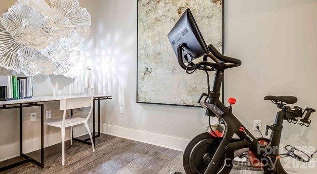 Foto del edificio - 2426 Vail Ave