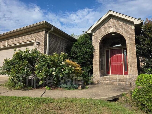 Foto del edificio - 1901 Hidden Creek Dr