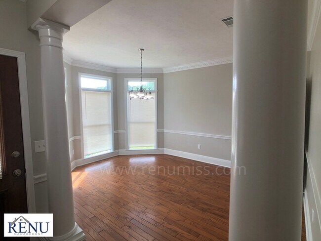 Building Photo - Hunters Pointe 3 Bedroom