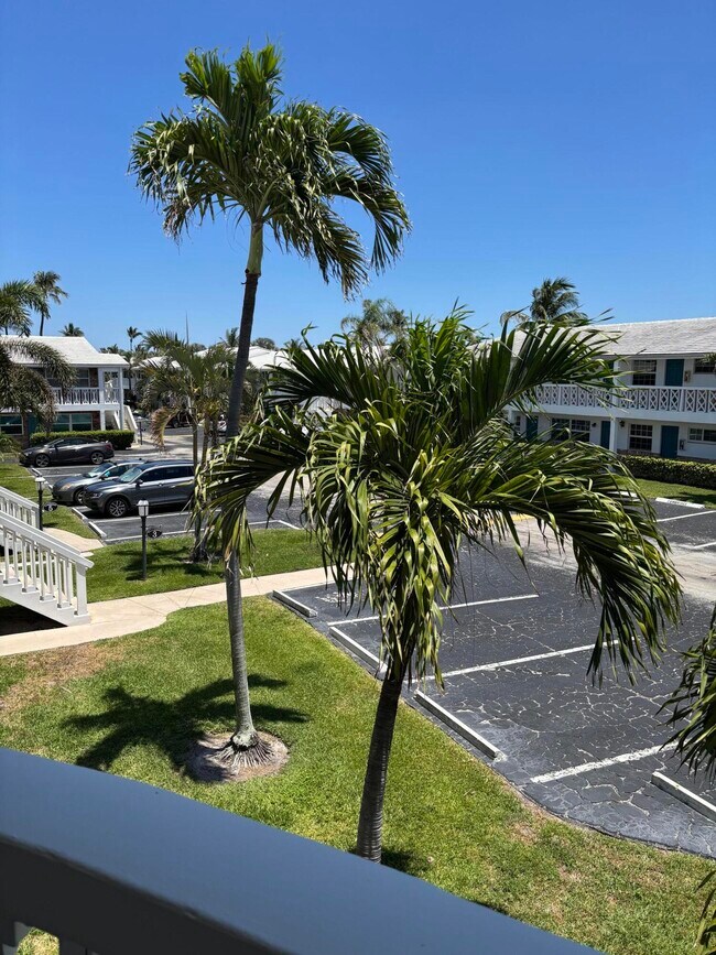 Building Photo - 5505 N Ocean Blvd