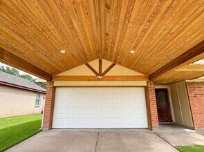 Building Photo - 1427 Kappa St