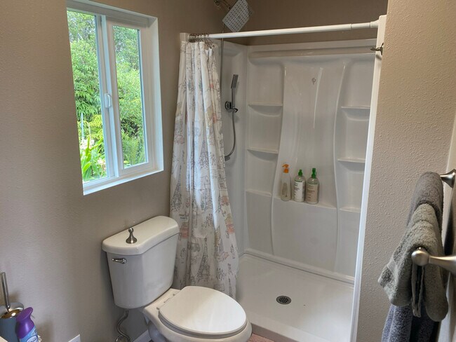 Building Photo - 11-1812-1812 Ahiukau St