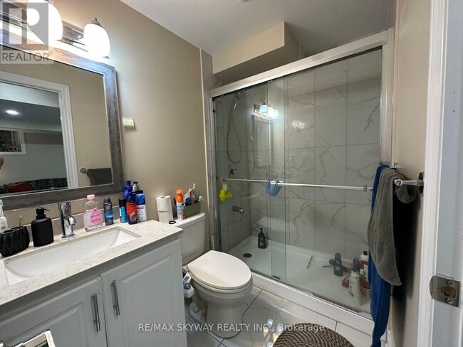 Building Photo - 71 Vezna Cres