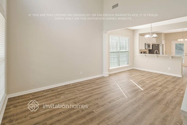 Foto del edificio - 10437 Roundleaf Dr
