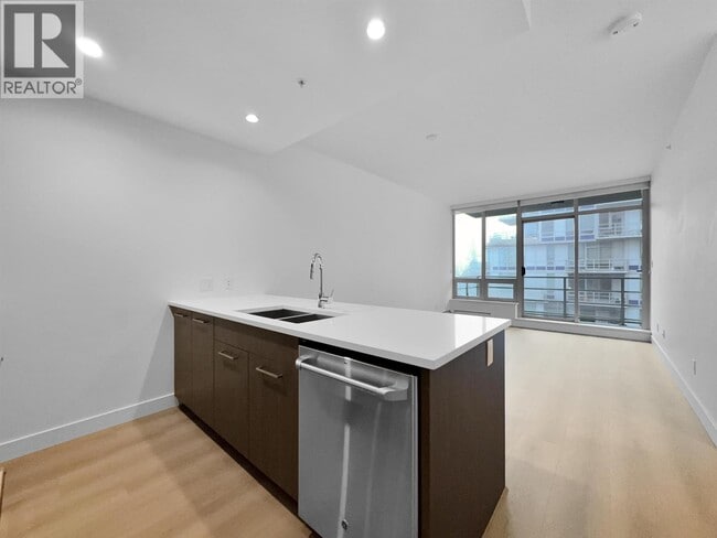 Building Photo - 9060 University Crescent