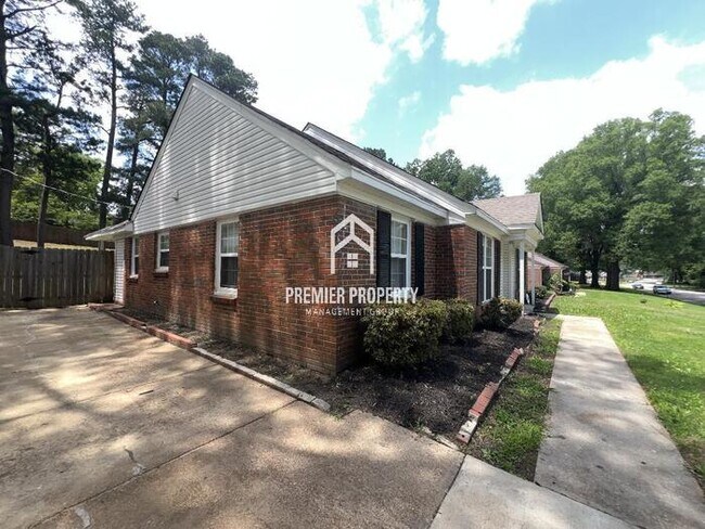 Foto del edificio - 3051 Overbrook Dr