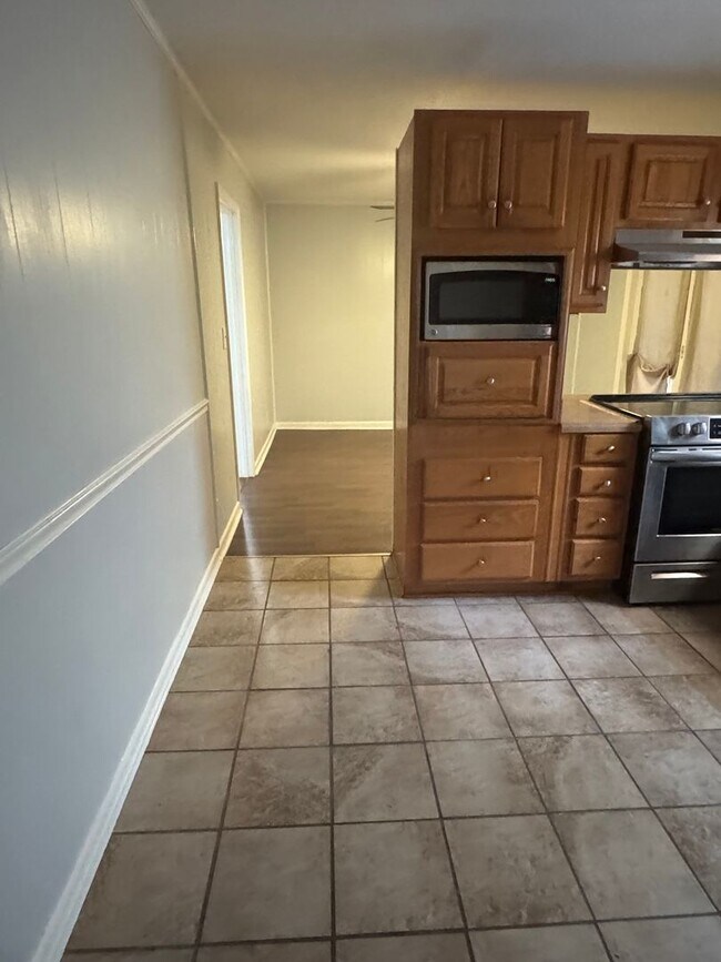 Foto del edificio - 6401 Matic Rd NW