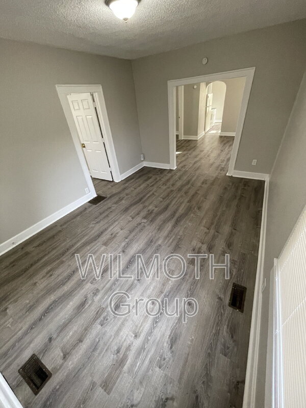 Photo - 2733 N Lasalle St House